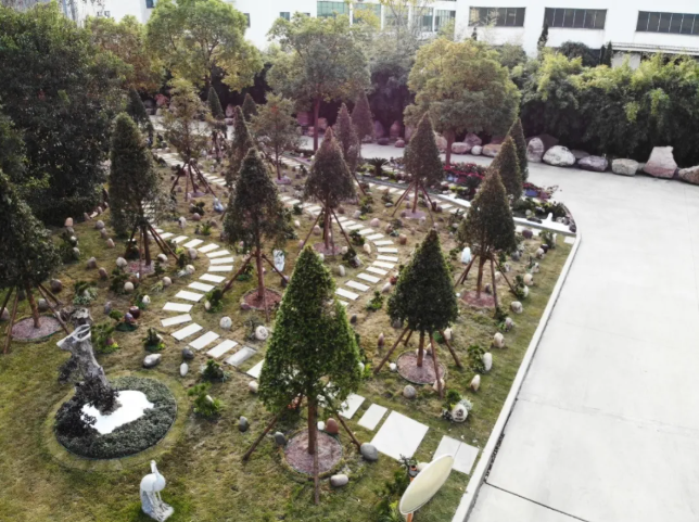 <b>MG冰球游戏积极探索绿色生态殡葬, 林地葬受关注</b>