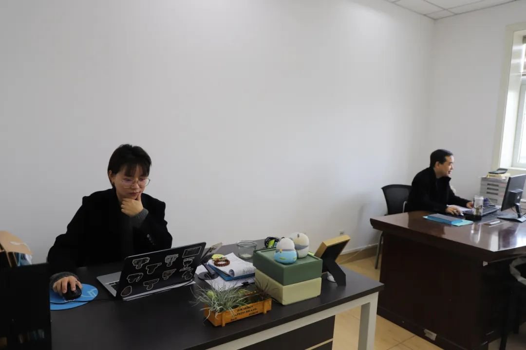 冰球突破-冰球电游豪华版_MG冰球游戏